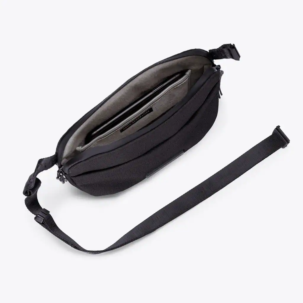 Melvin Crossbody Bag