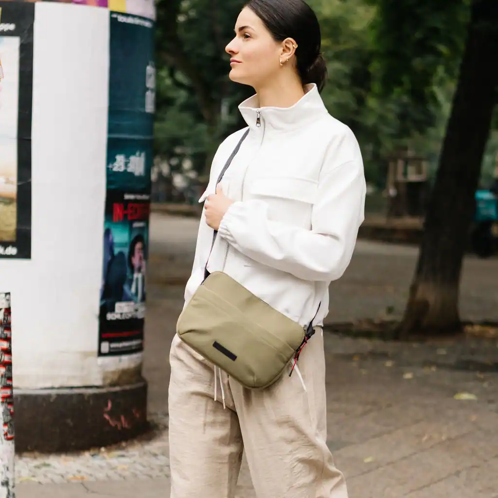 Melvin Crossbody Bag