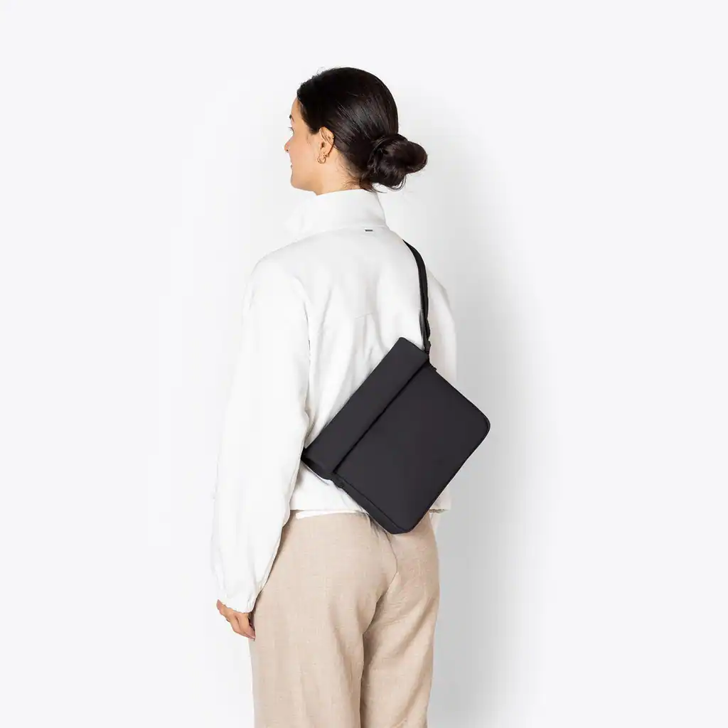 Jarven Shoulder Bag