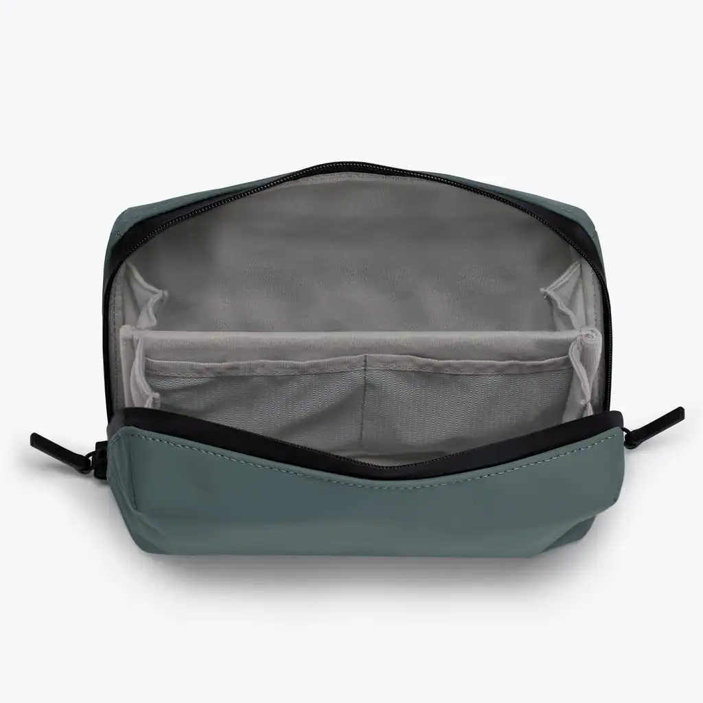 Gosho Toiletry Bag