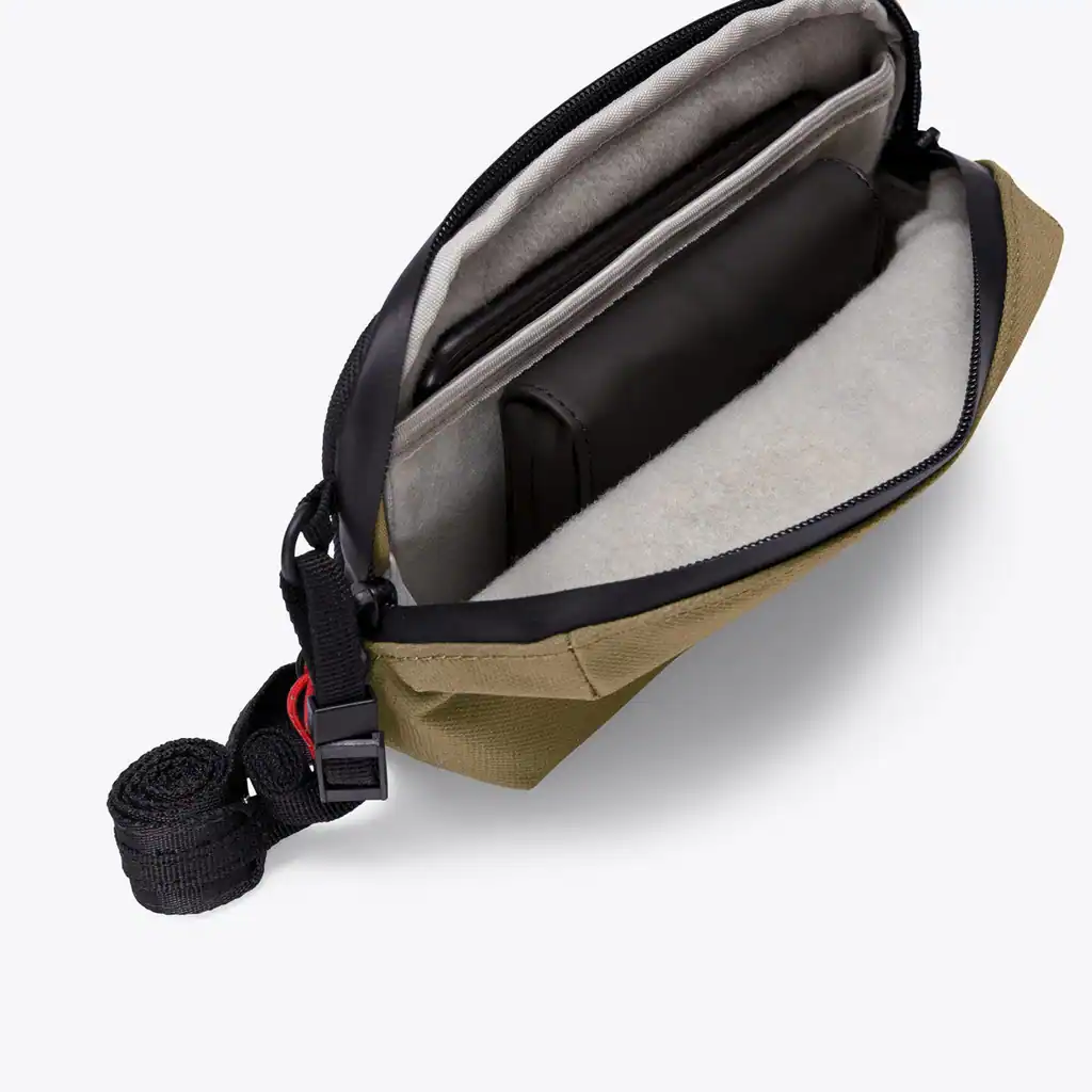Ando Crossbody Bag