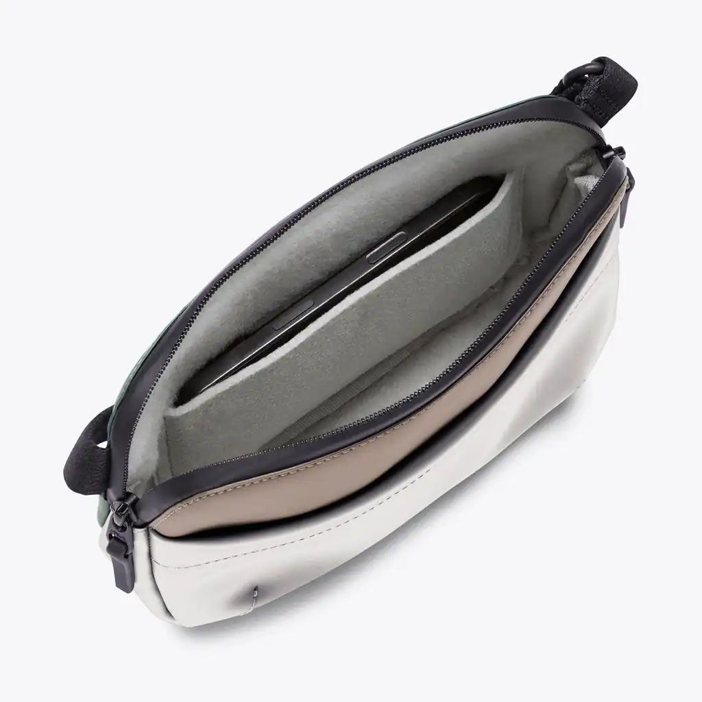 Melvin Crossbody Bag